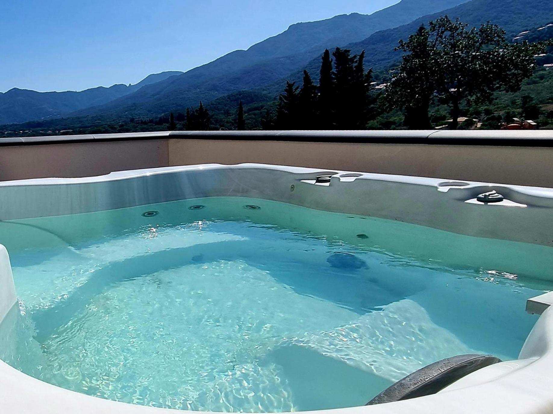 Villelongue-dels-Monts Chambre De Luxe, Spa, Piscine, Entre Mer Et Montagne מראה חיצוני תמונה